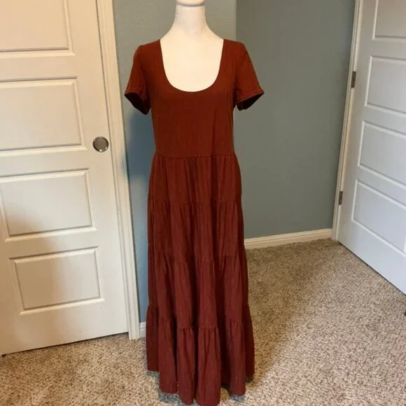 ANTHROPOLOGIE Maeve Gillian Tiered Maxi Dress Terracotta Sz LARGE - Picture 1 of 7